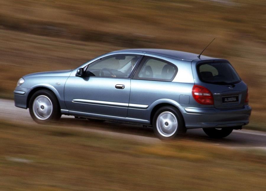  Nissan Almera 3-Door 2000 года  (фото 5 из 8)